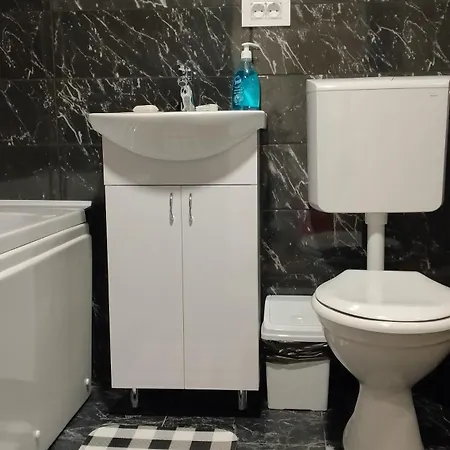 Dve Lipe Apartament *